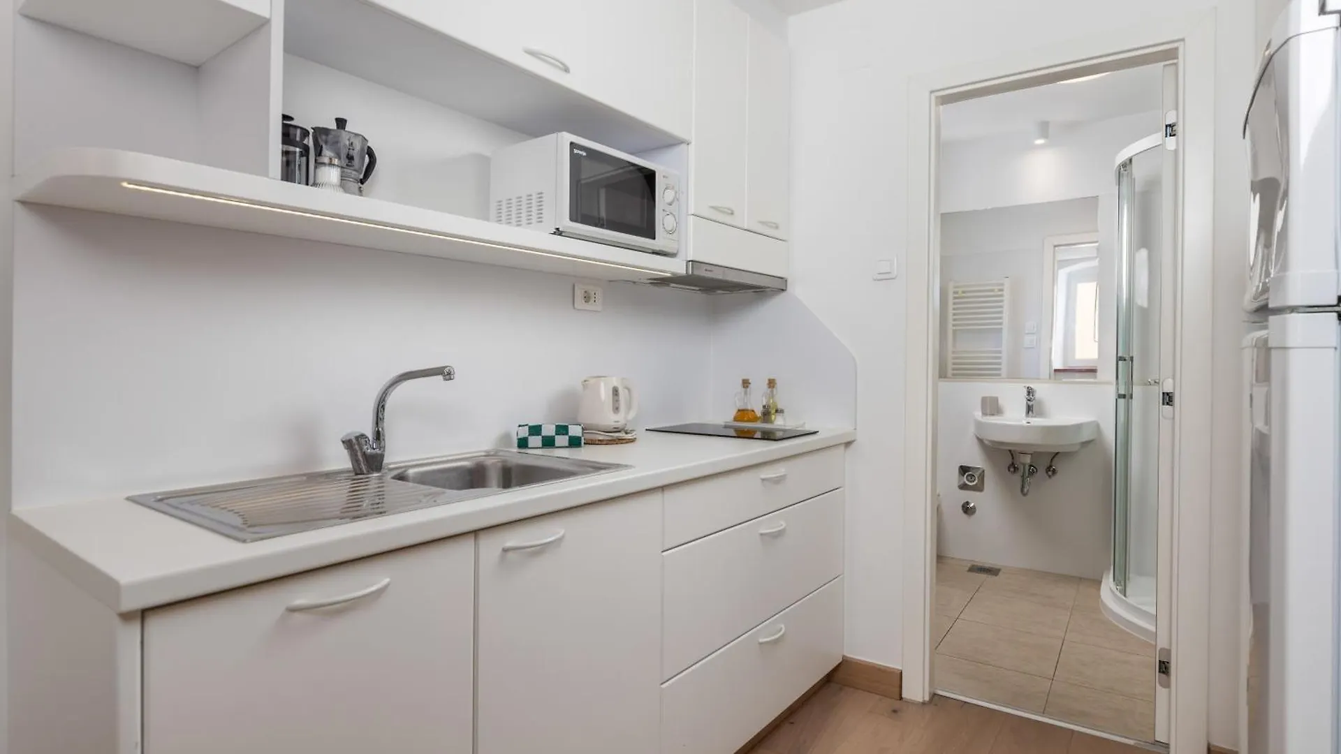 Apartments Anaika At The Beach, Opatija 0*, Ika Croatia